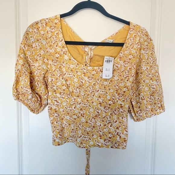 NWT Abercrombie Tie Back Puff Sleeve Top SIZE M - Picture 4 of 7